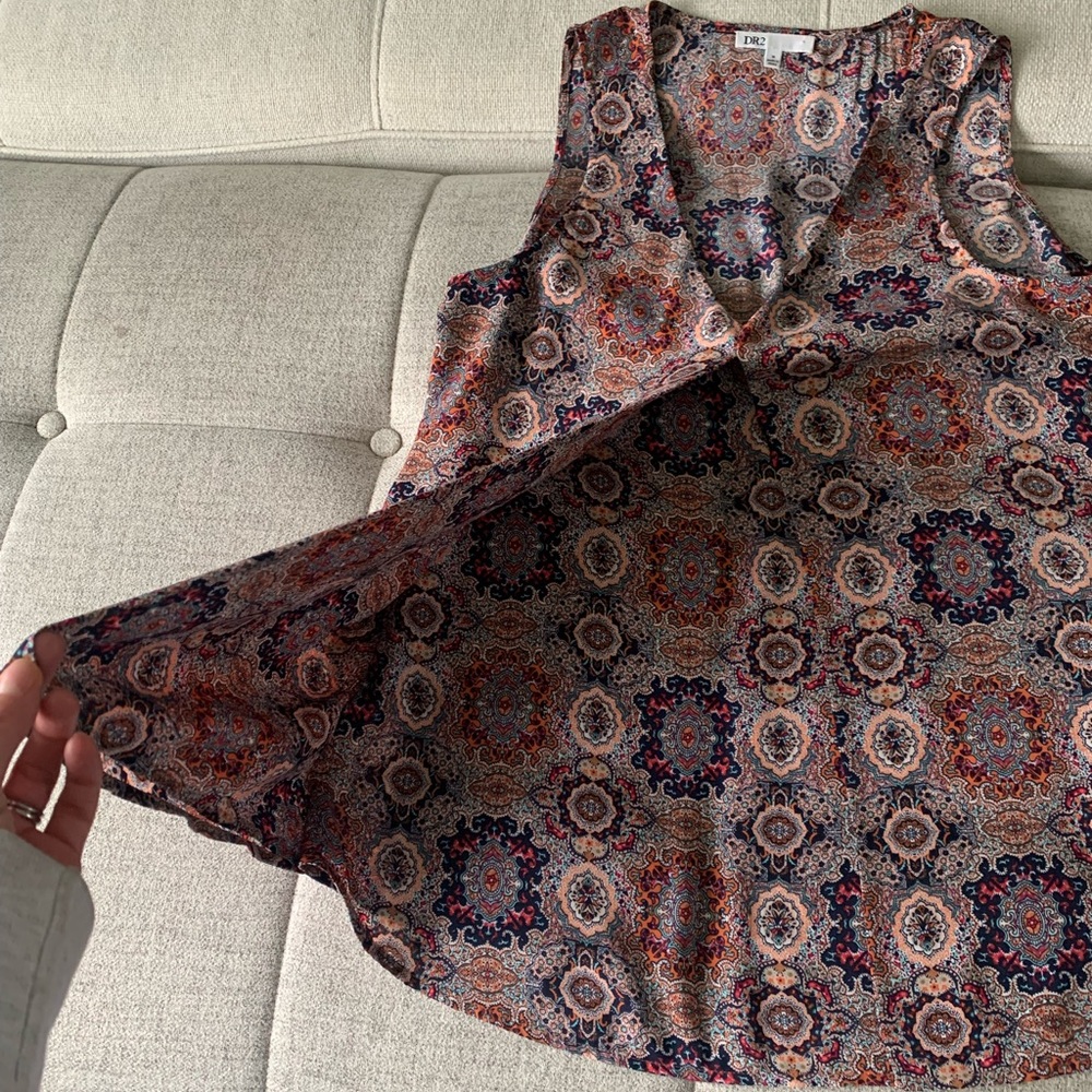 DR2 Tank Top - Picture 2 of 7
